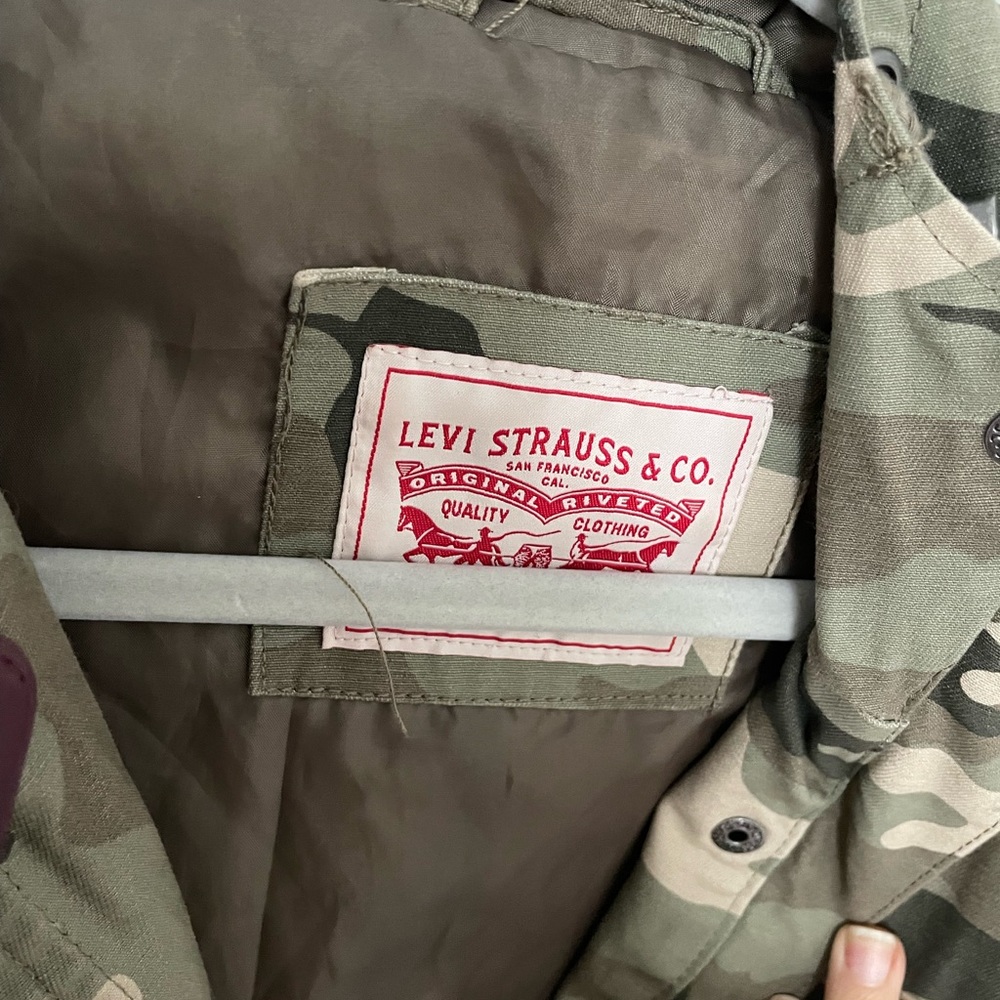 Levi’s Camo Jacket - image 7